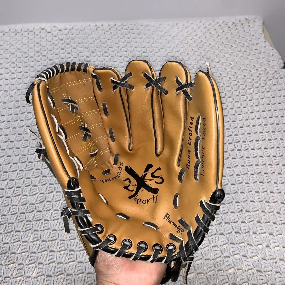 2 X S SPORTS‎ GLOVE BASEBALL 10 1/2 Brown DH-101 leather laced Right hand